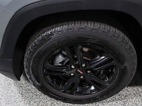 Used 2023 GMC Terrain AT4 image 11