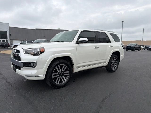 Used 2015 Toyota 4Runner Limited AWD/4WD image 3