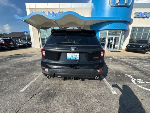 Used 2023 Honda Passport TrailSport image 11