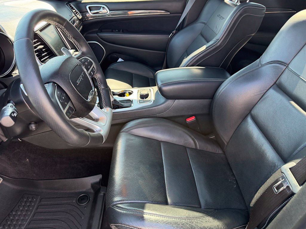 Used 2016 Jeep Grand Cherokee SRT AWD/4WD image 17