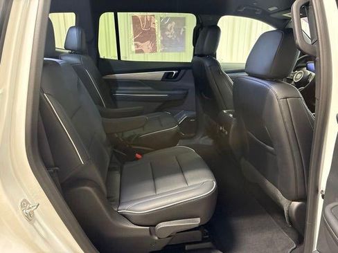 Used 2026 Buick Enclave Preferred FWD image 25