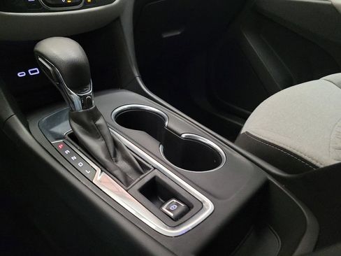 Used 2022 Chevrolet Equinox LS FWD image 26