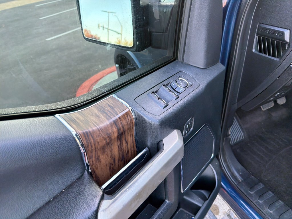 Used 2020 Ford F150 Lariat w/ Equipment Group 502A Luxury AWD/4WD image 11