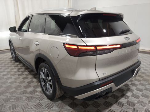 Used 2024 INFINITI QX60 Luxe AWD/4WD image 3