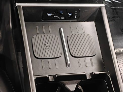 Used 2025 Hyundai Santa Fe SEL FWD image 8