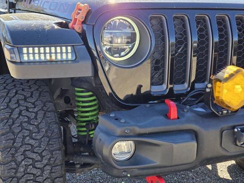 Certified 2021 Jeep Gladiator Rubicon AWD/4WD image 3