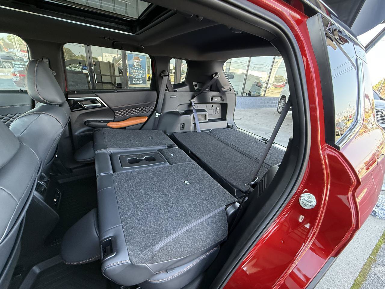 Used 2025 Mitsubishi Outlander SEL AWD/4WD image 49