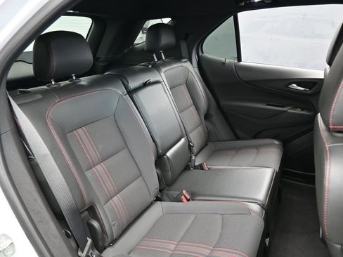 Used 2023 Chevrolet Equinox RS image 45