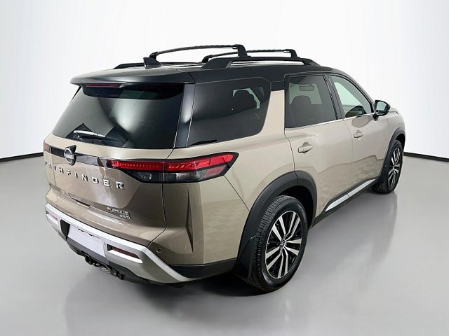 Used 2023 Nissan Pathfinder Platinum AWD/4WD image 7