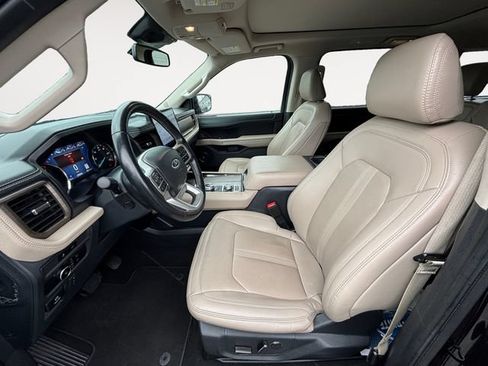 Used 2024 Ford Expedition Max Limited AWD/4WD image 9