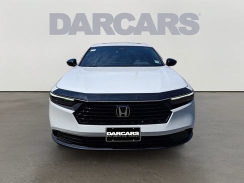 Used 2024 Honda Accord Sport image 2
