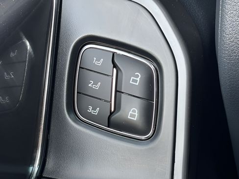 Used 2024 Ford F150 Lariat AWD/4WD image 24