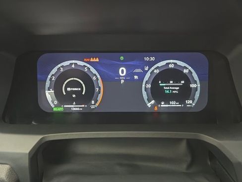 Used 2025 Toyota Tacoma Limited image 15