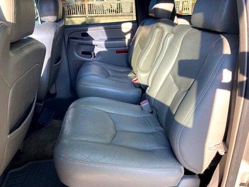 Used 2004 GMC Yukon XL SLT w/ Preferred Equipment Group image 21