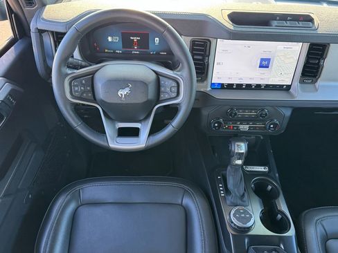 New 2025 Ford Bronco Outer Banks image 12
