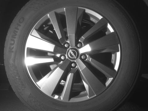 Used 2025 Nissan Pathfinder SV image 15