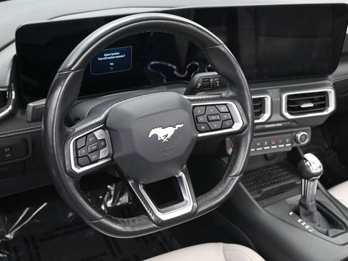 Used 2024 Ford Mustang Premium image 20