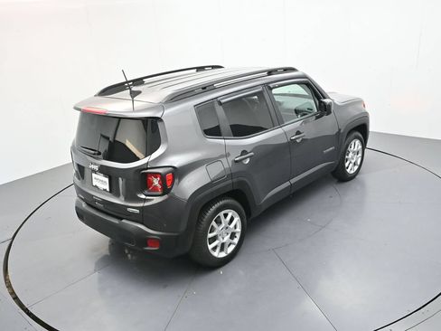 Used 2020 Jeep Renegade Latitude FWD image 29