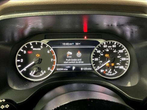 Certified 2021 Nissan Rogue SV image 24