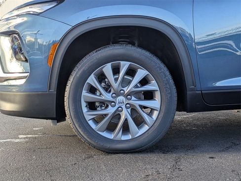 New 2026 Buick Enclave Preferred image 8