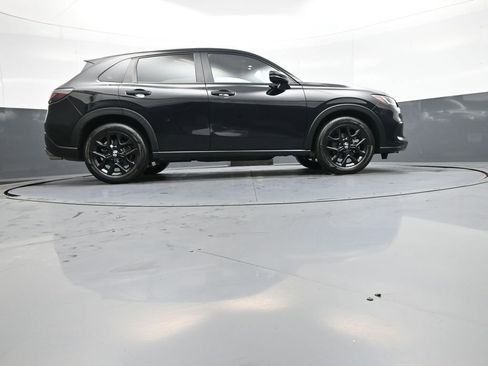 Used 2025 Honda HR-V Sport image 29