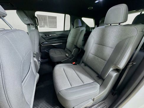 Used 2024 Chevrolet Traverse LT w/ Midnight/Sport Edition image 19