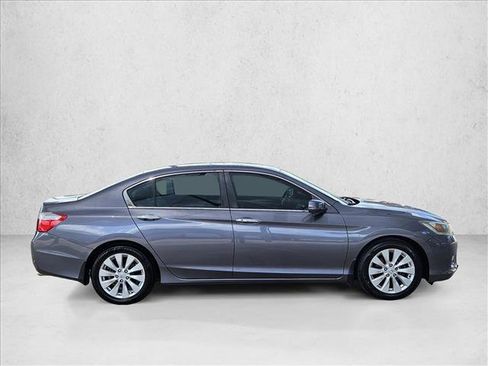 Used 2015 Honda Accord EX image 2