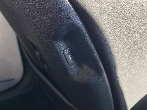 New 2026 Kia Sportage EX image 38