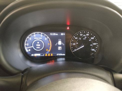 Used 2023 Nissan Kicks SR w/ SR Premium Package FWD image 23