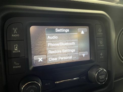 Used 2021 Jeep Wrangler Unlimited Sport image 31