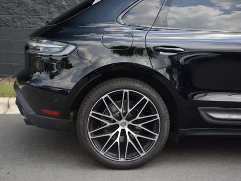 Certified 2026 Porsche Macan Turbo AWD/4WD image 41