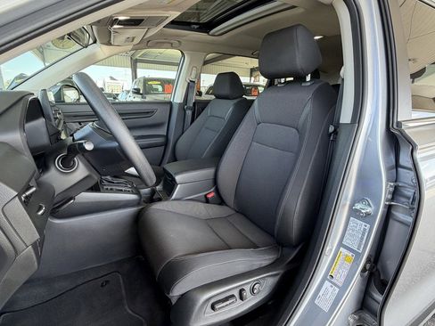 Used 2023 Honda CR-V EX image 9