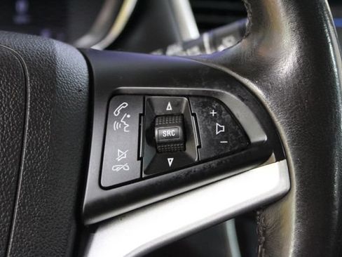 Used 2019 Chevrolet Trax LT w/ LT Convenience Package FWD image 17