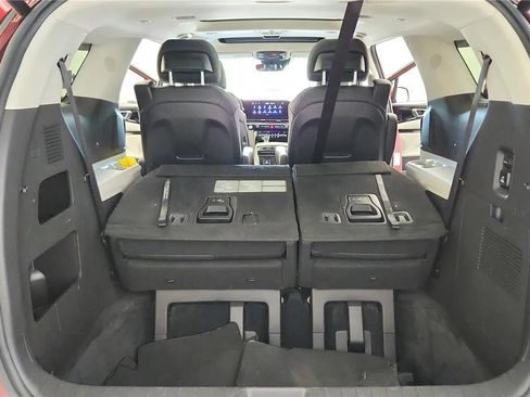 Used 2022 Kia Carnival SX Prestige FWD image 31