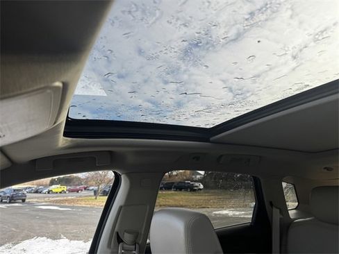 Used 2016 Cadillac SRX Luxury w/ Driver Awareness Package image 35