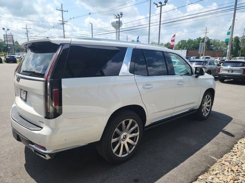 Used 2021 Cadillac Escalade Premium Luxury Platinum AWD/4WD image 4