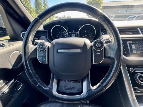 Used 2016 Land Rover Range Rover Sport HSE image 16