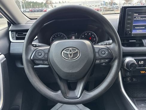 Used 2022 Toyota RAV4 XLE image 18
