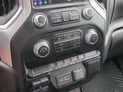 Used 2022 GMC Sierra 2500 SLE w/ Gooseneck/5TH Wheel Package AWD/4WD image 16