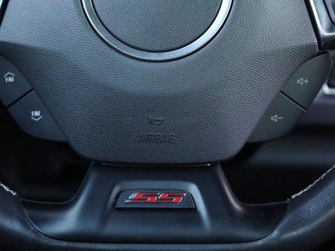 Used 2019 Chevrolet Camaro SS RWD image 38
