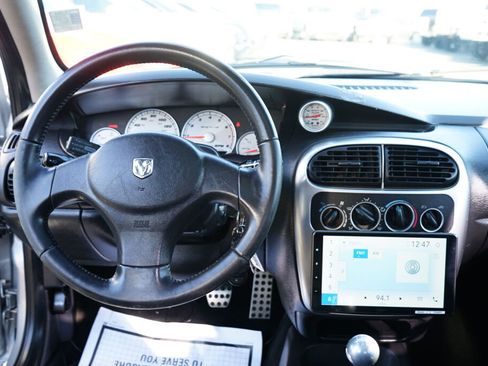 Used 2004 Dodge Neon image 12