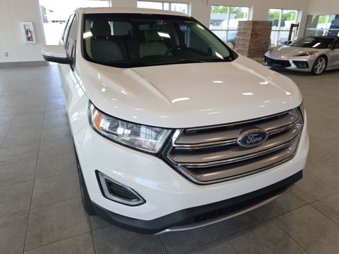 Used 2017 Ford Edge SEL w/ Equipment Group 201A AWD/4WD image 4