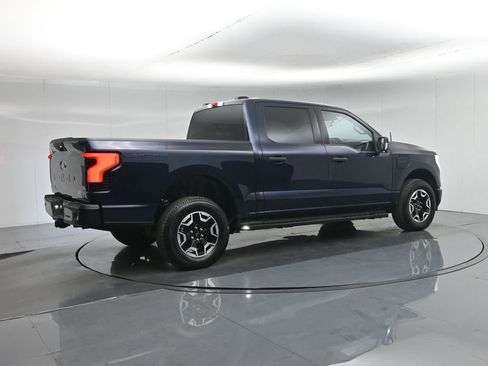 Used 2023 Ford F150 Lightning XLT image 34