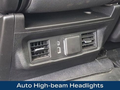 Used 2023 GMC Sierra 1500 SLE image 21