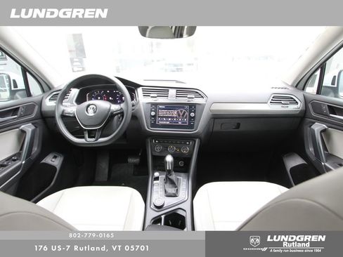 Used 2020 Volkswagen Tiguan SEL w/ 3rd Row Seat Package image 6