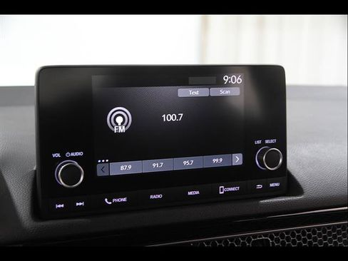Used 2023 Honda Civic Sport image 9