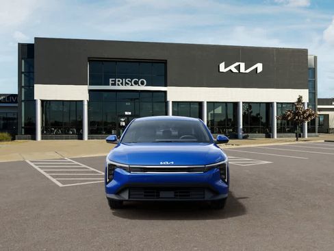 New 2026 Kia K4 FWD image 2