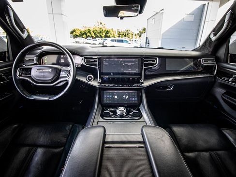 Used 2022 Jeep Grand Wagoneer Series II image 26