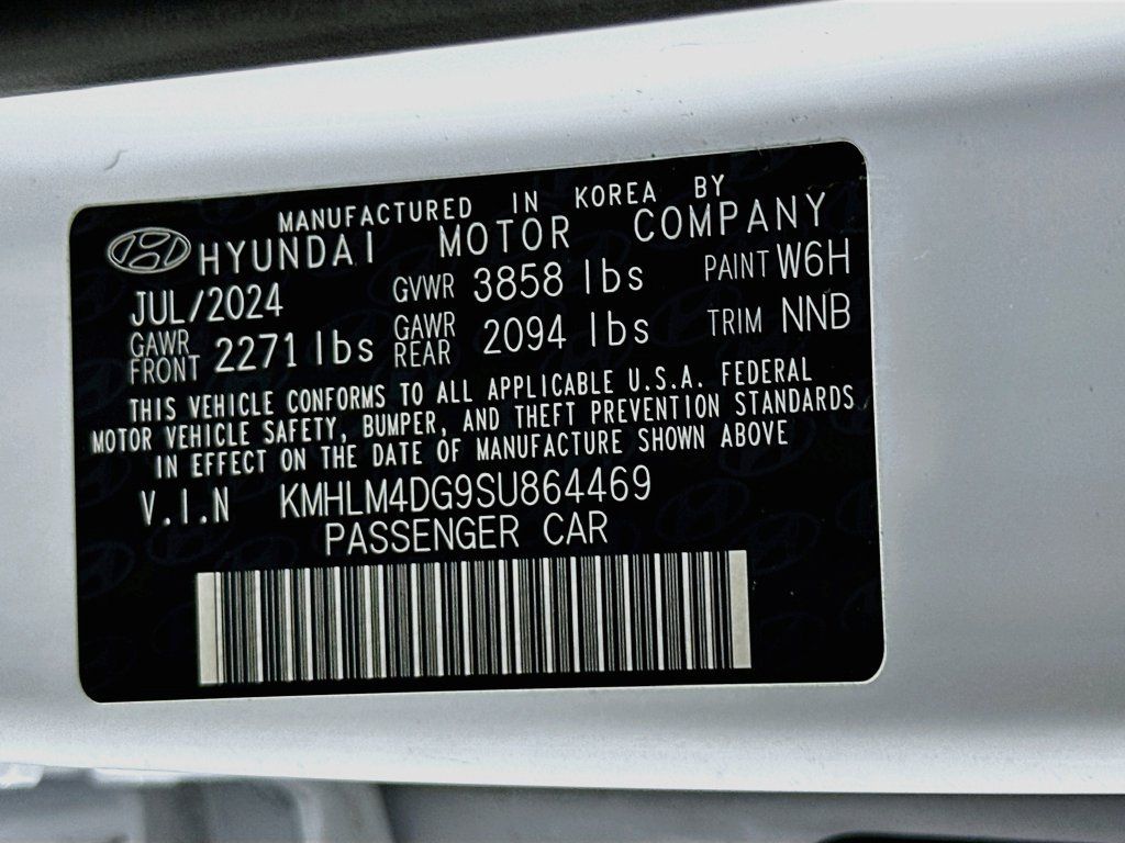 Used 2025 Hyundai Elantra Sport w/ Cargo Package FWD image 30