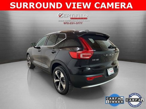 Used 2025 Volvo XC40 B5 Plus image 4